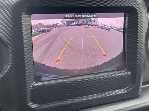 Used 2022 Jeep Wrangler Unlimited Sport image 3