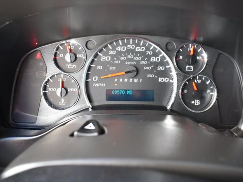 Used 2018 GMC Savana 2500 w/ Driver Convenience Package RWD image 20