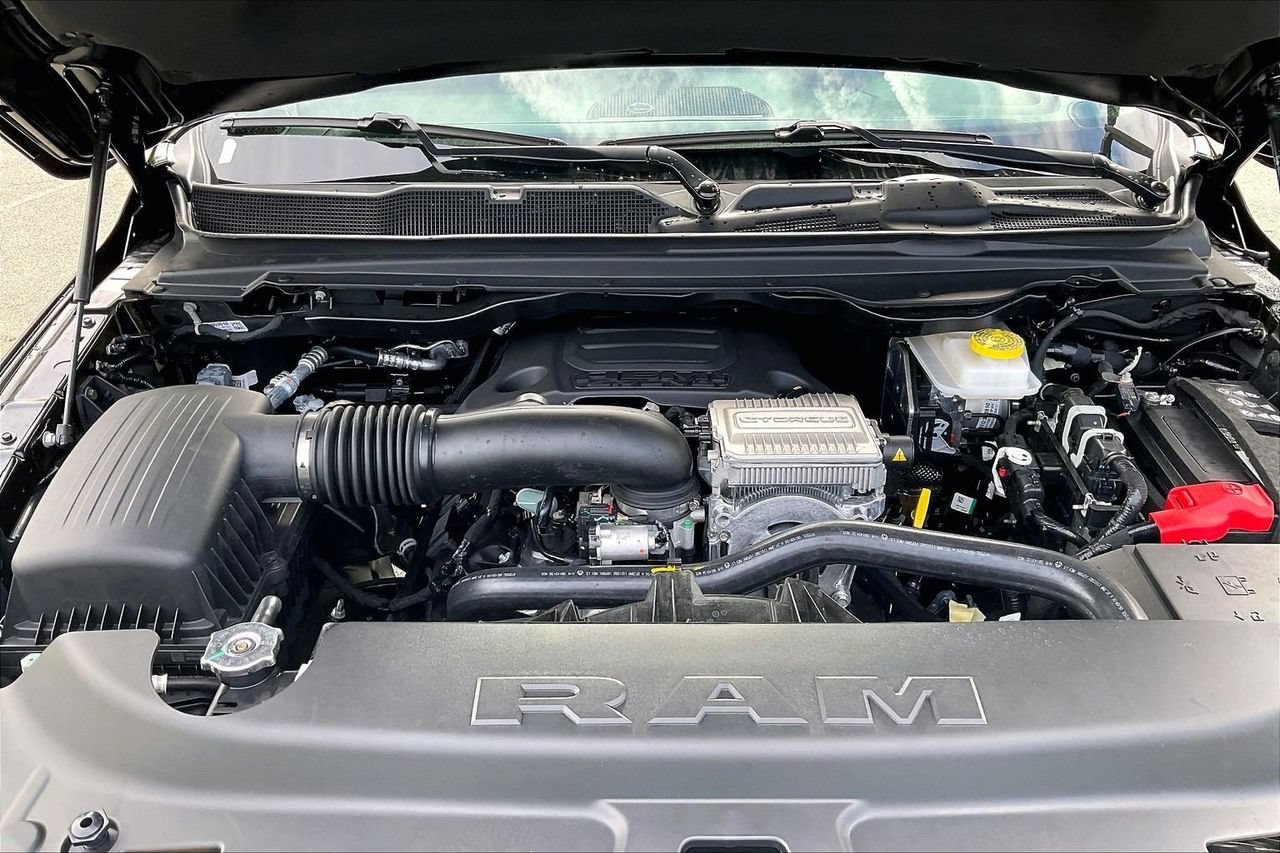 New 2026 RAM 1500 Big Horn AWD/4WD image 34