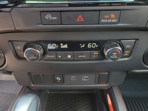 Used 2023 Nissan Frontier PRO-4X w/ Technology Package image 14