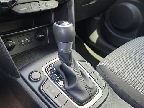 Used 2020 Hyundai Kona SEL FWD image 24