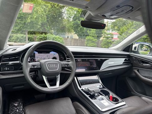 Used 2021 Audi Q8 Prestige AWD/4WD image 26