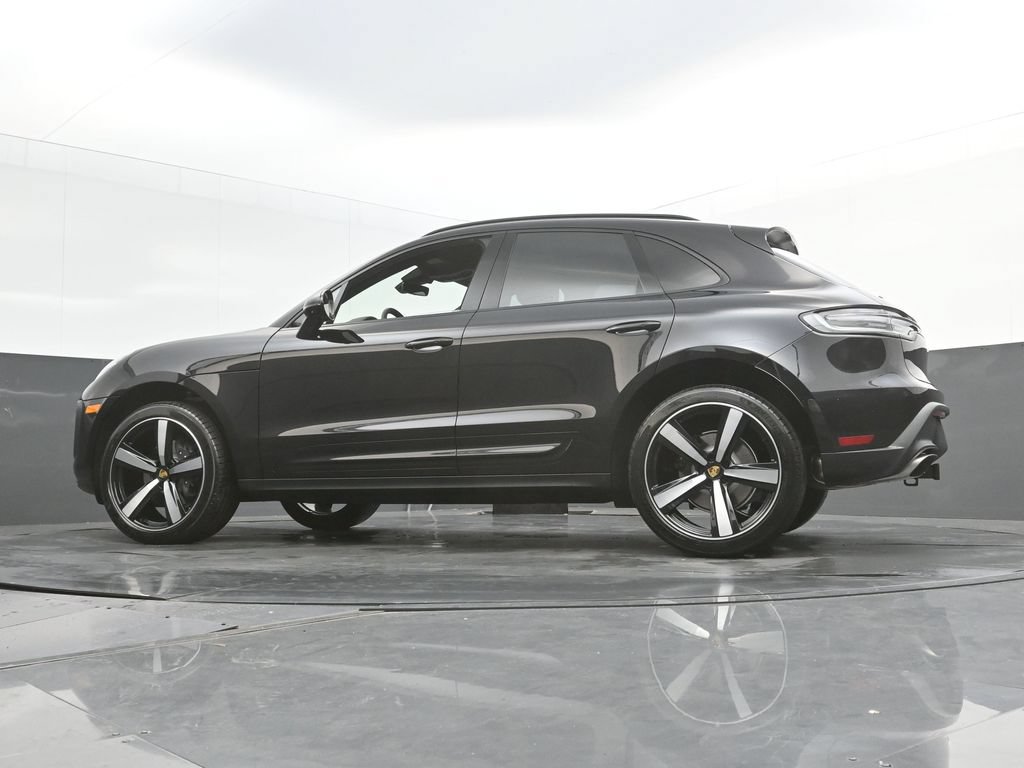 New 2026 Porsche Macan AWD/4WD image 28
