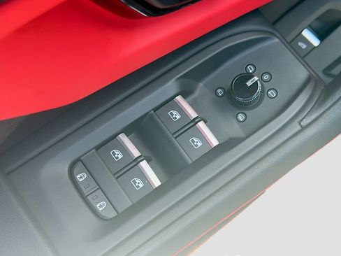 Used 2024 Lamborghini Urus S image 26