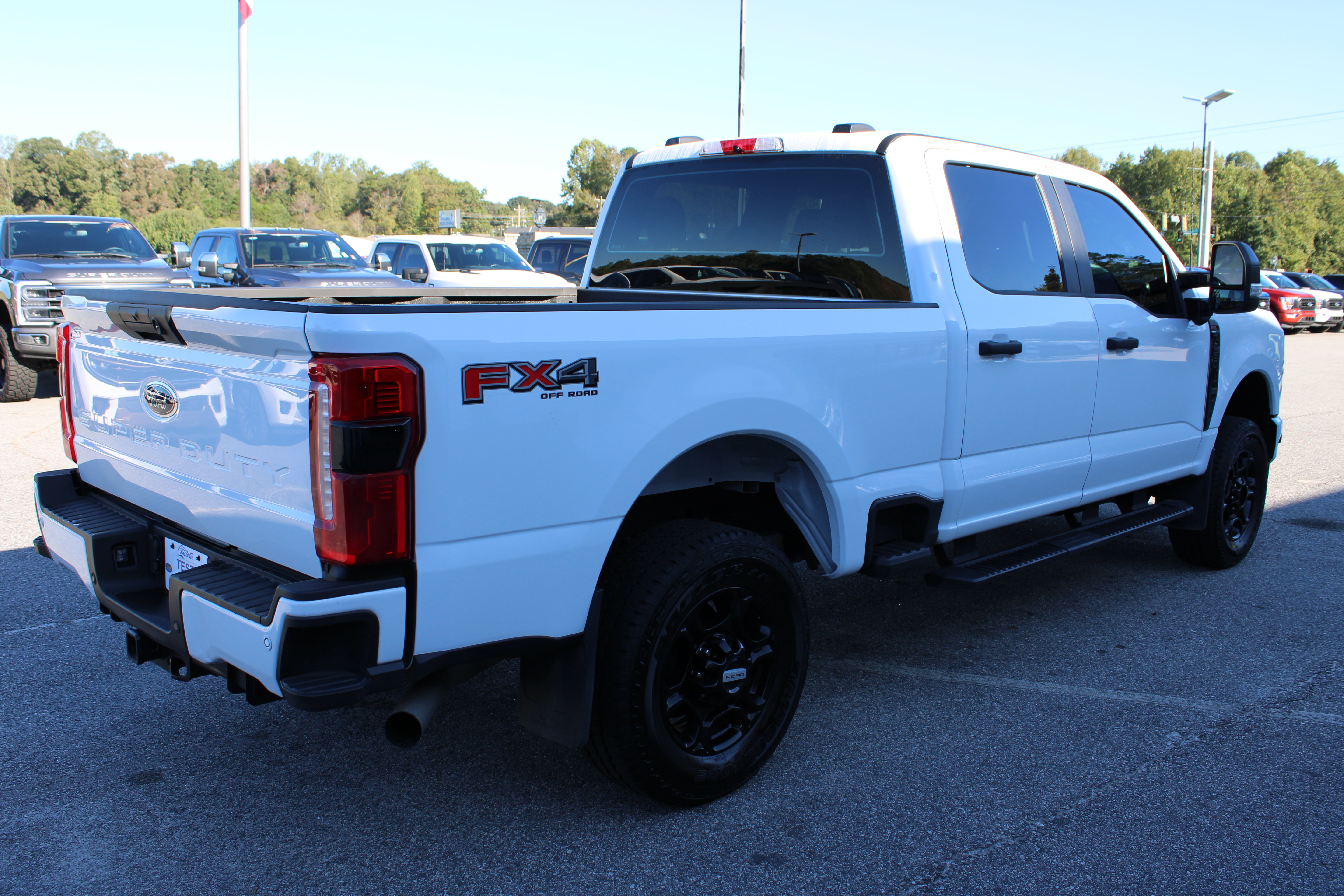 Used 2024 Ford F250 XL w/ STX Appearance Package AWD/4WD image 6