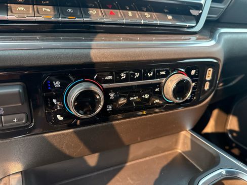 Certified 2025 Chevrolet Silverado 1500 LTZ AWD/4WD image 20