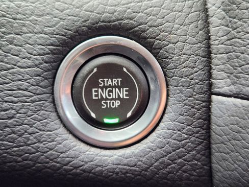 Used 2023 GMC Yukon Denali image 19