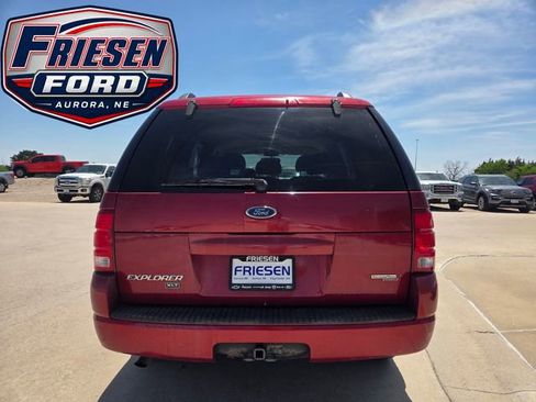 Used 2005 Ford Explorer XLT AWD/4WD image 6