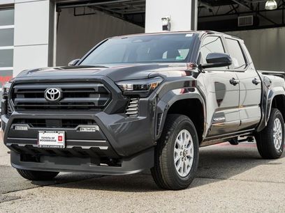 New 2025 Toyota Tacoma SR5