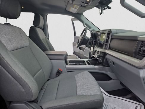 Used 2025 Ford F350 XLT w/ FX4 Off-Road Package image 17