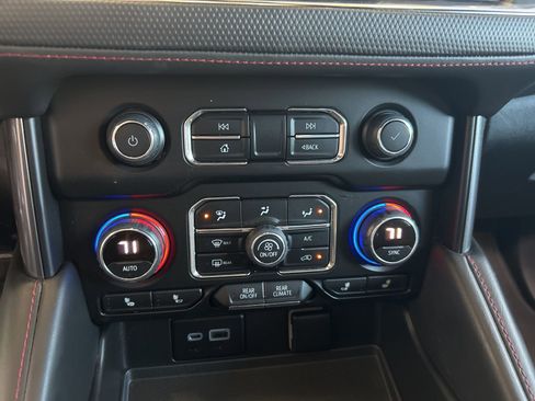 Used 2023 Chevrolet Suburban RST image 26