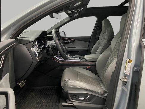 Used 2023 Audi SQ7 Prestige AWD/4WD image 31