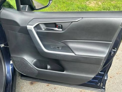 Used 2020 Toyota RAV4 XLE w/ All Weather Liner Package AWD/4WD image 26