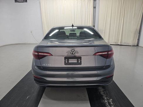 Used 2024 Volkswagen Jetta Sport FWD image 4