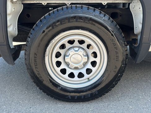 Used 2020 GMC Sierra 1500 4x4 Regular Cab w/ Sierra Value Package image 39