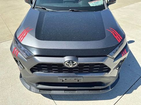 Used 2021 Toyota RAV4 XLE w/ Convenience Package AWD/4WD image 11