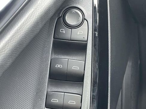 New 2026 Chevrolet Equinox LT image 13