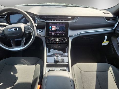 New 2025 Jeep Grand Cherokee L Laredo w/ Luxury Tech Group I image 12