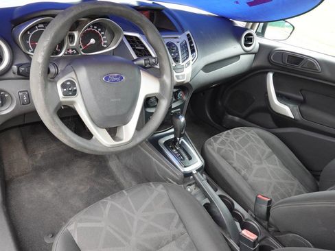 Used 2011 Ford Fiesta SE FWD image 16