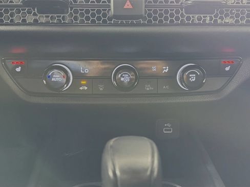 Certified 2025 Honda HR-V Sport image 14