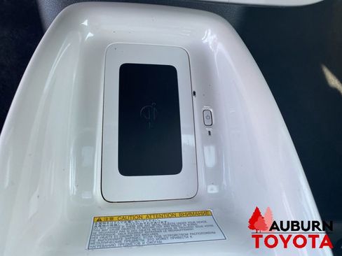 Used 2016 Toyota Prius Four Touring FWD image 36