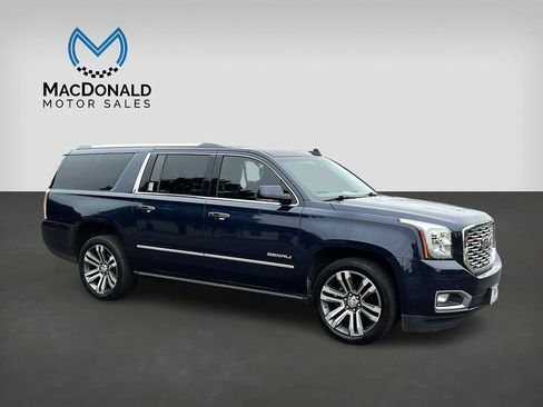 Used 2018 GMC Yukon XL Denali w/ Denali Ultimate Package AWD/4WD image 2