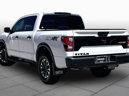 Used 2021 Nissan Titan PRO-4X w/ Pro-4x Convenience Package AWD/4WD image 12