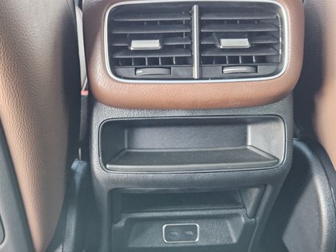 Used 2025 Mercedes-Benz GLE 350 4MATIC image 30