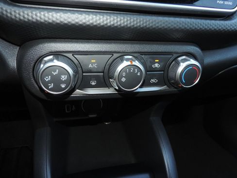 Used 2025 Nissan Kicks Play S FWD image 22