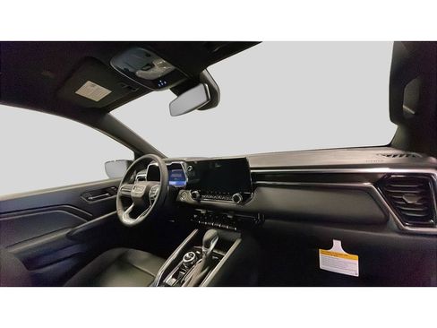 New 2026 GMC Canyon Elevation w/ Convenience Package image 17