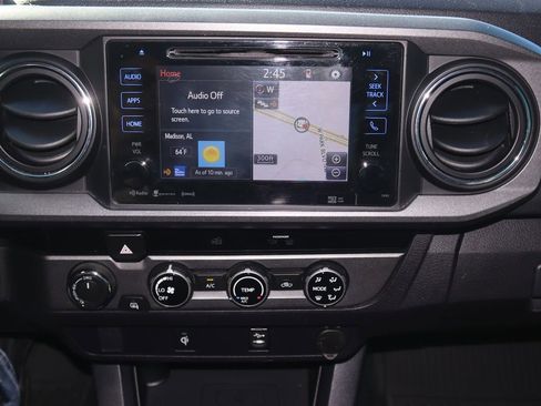 Used 2017 Toyota Tacoma TRD Off-Road w/ Tow Package image 15