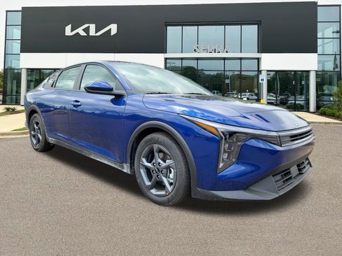 New 2026 Kia K4 LXS image 1