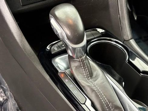 Used 2020 Buick Encore GX Preferred w/ Cold Weather Comfort Package AWD/4WD image 41
