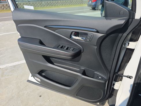 Used 2023 Honda Ridgeline Black Edition image 26