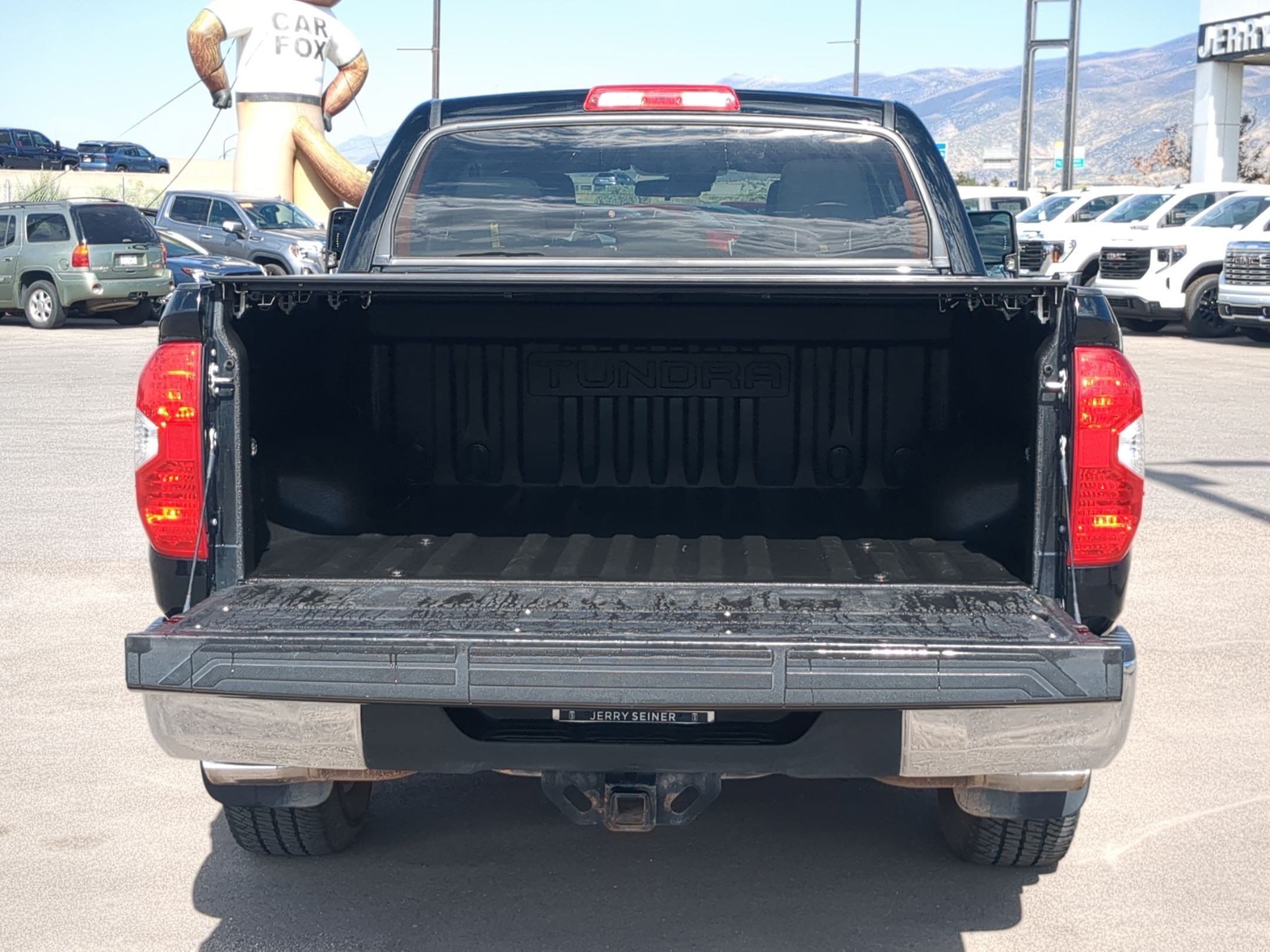 Used 2018 Toyota Tundra SR5 w/ TRD Off Road Package AWD/4WD image 30