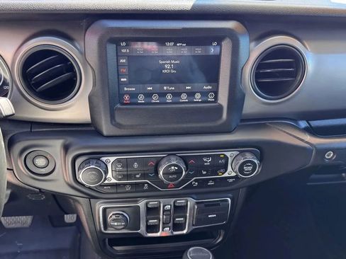 Used 2020 Jeep Gladiator Sport w/ Quick Order Package 24S image 12