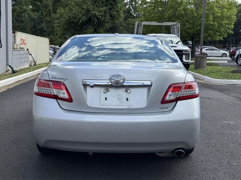 Used 2011 Toyota Camry XLE w/ SE/XLE Extra-Value Pkg FWD image 23