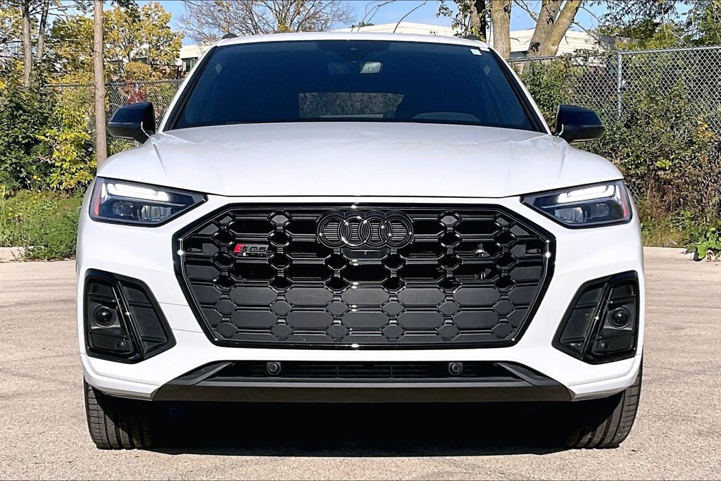 Used 2024 Audi SQ5 Premium Plus w/ Premium Plus Package AWD/4WD image 3