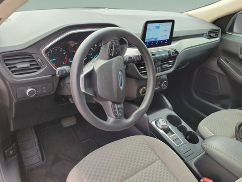 Certified 2020 Ford Escape SE image 6