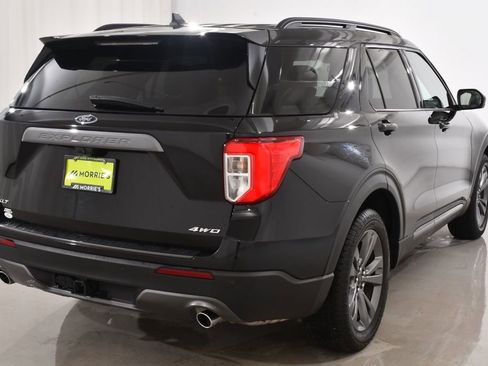 Used 2022 Ford Explorer XLT w/ Equipment Group 202A AWD/4WD image 12