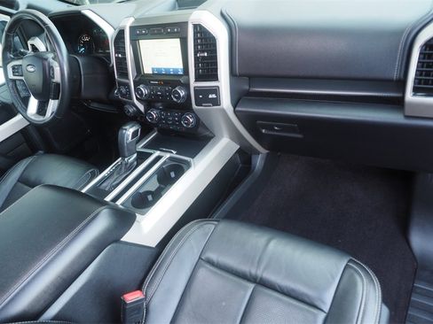 Used 2020 Ford F150 Lariat image 30