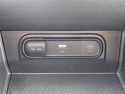 Certified 2025 Kia Sportage LX image 15