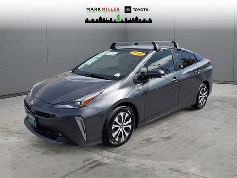 Used 2019 Toyota Prius XLE image 1