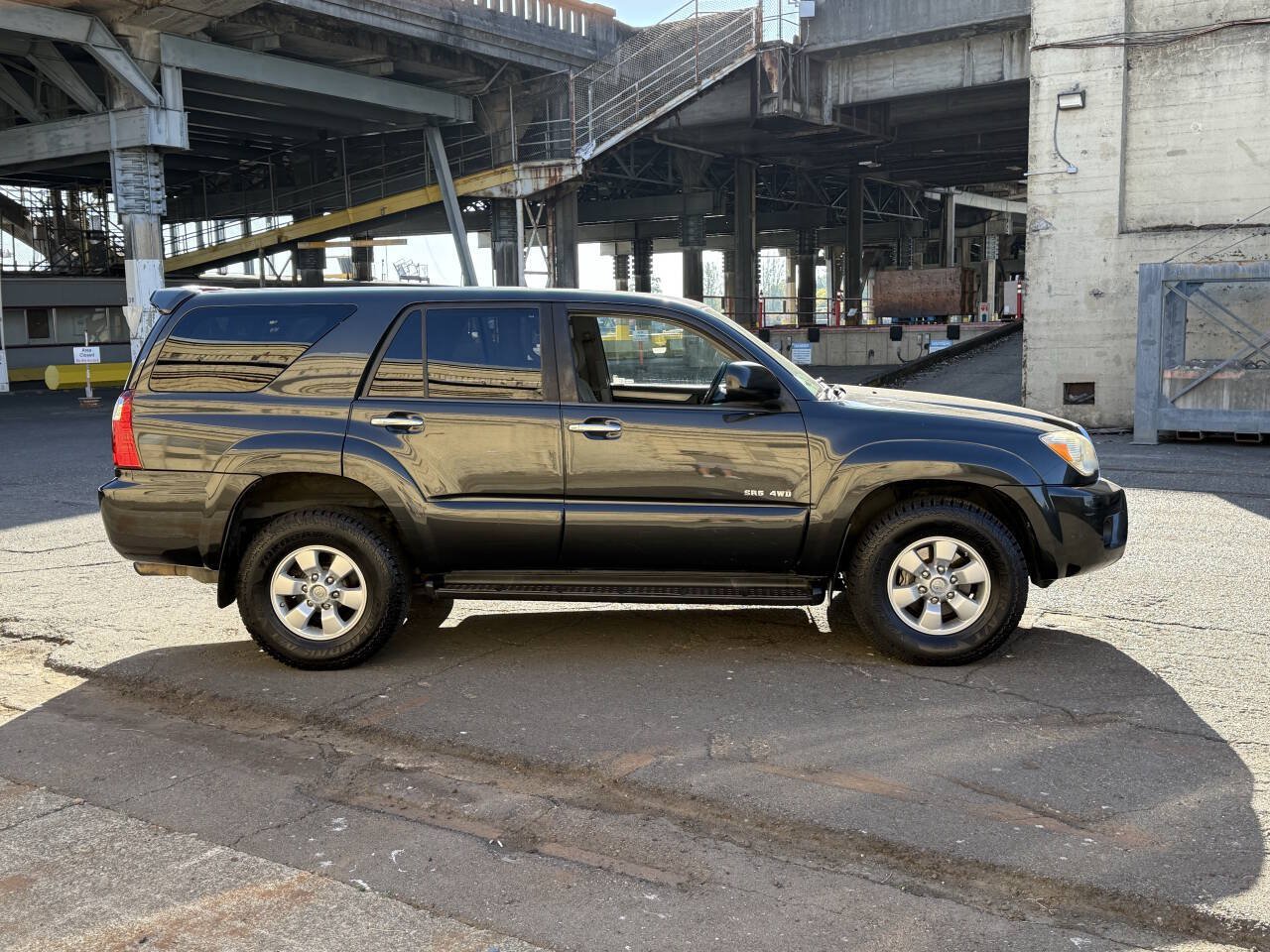 Used 2007 Toyota 4Runner SR5 AWD/4WD image 47