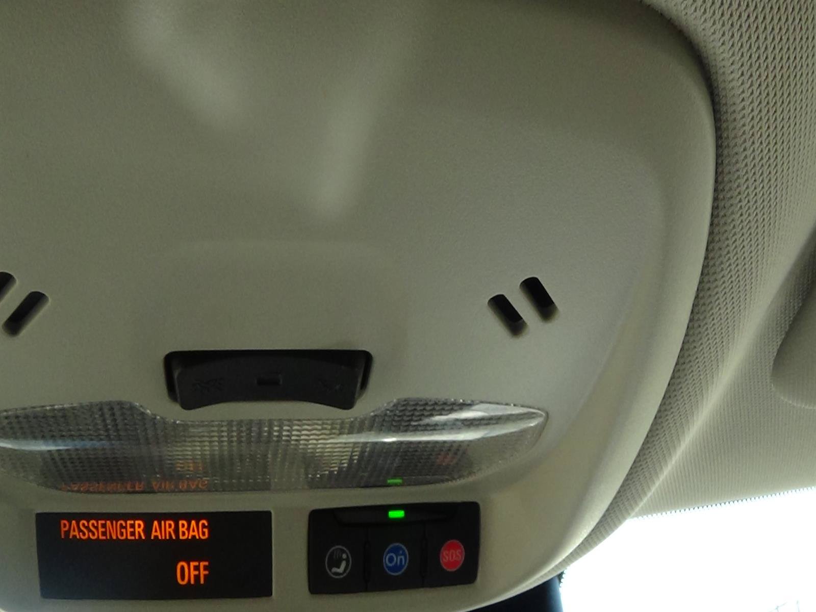 Used 2025 Chevrolet Trax LT w/ LT Convenience Package FWD image 29