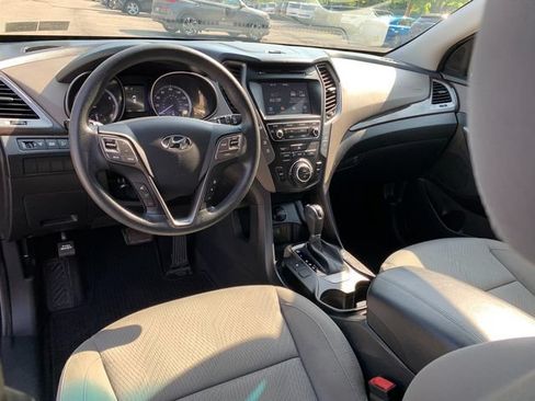 Used 2018 Hyundai Santa Fe Sport w/ 2.4L Value Package 02 FWD image 19