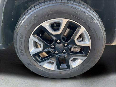 Used 2018 Jeep Compass Trailhawk image 23