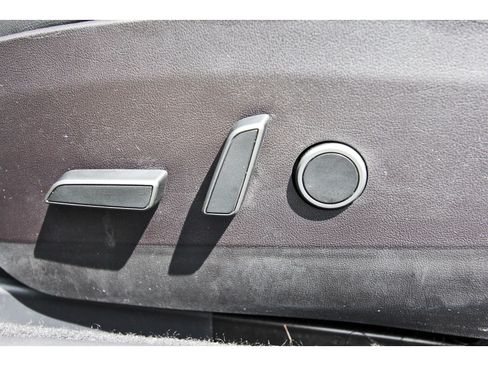 Used 2022 Tesla Model 3 Long Range AWD/4WD image 30