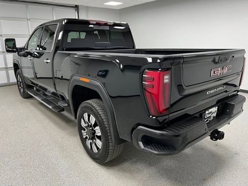 Used 2024 GMC Sierra 2500 Denali w/ Technology Package image 7