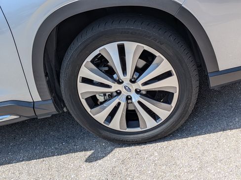 Certified 2022 Subaru Ascent Limited w/ Technology Package AWD/4WD image 11